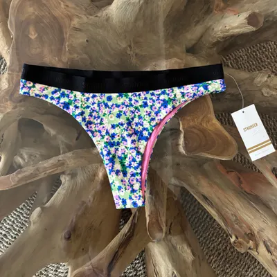 Bas de maillot de bain stronger fleurs 